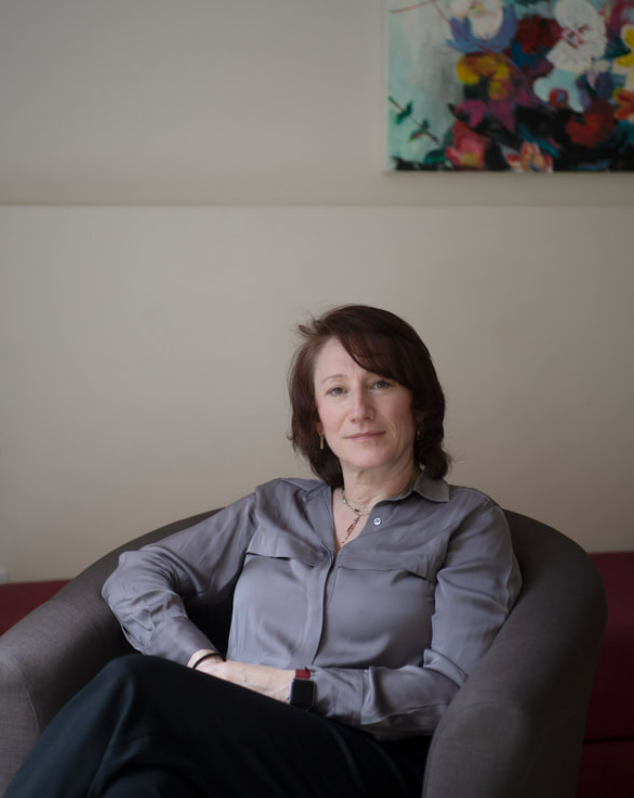 Dr Rachel Gibbons